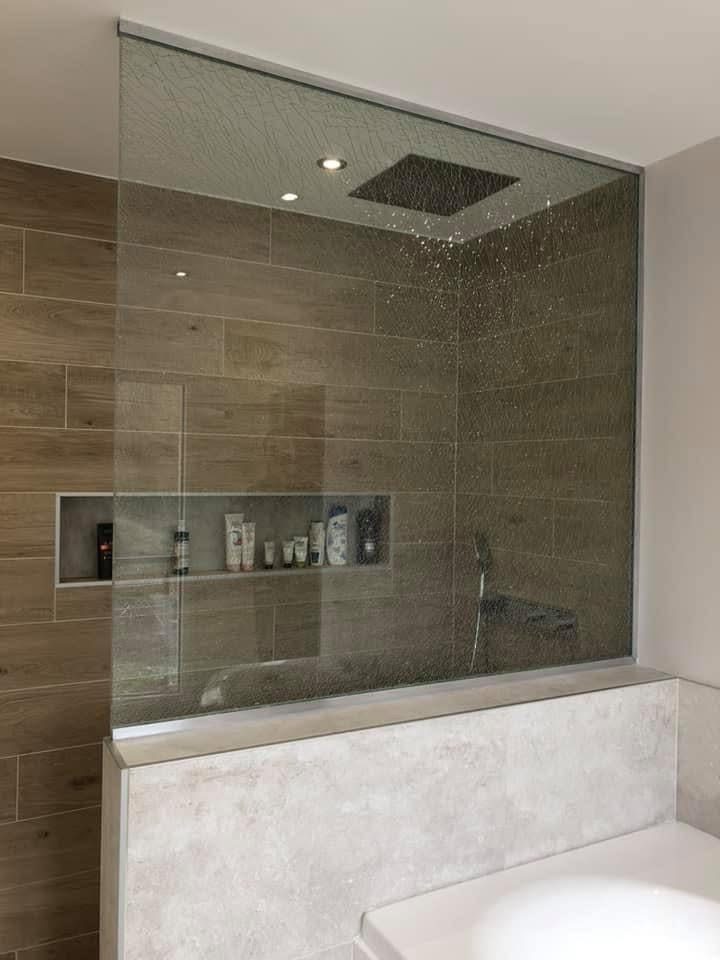 Paroi de douche en verre — réalisation CM Déco